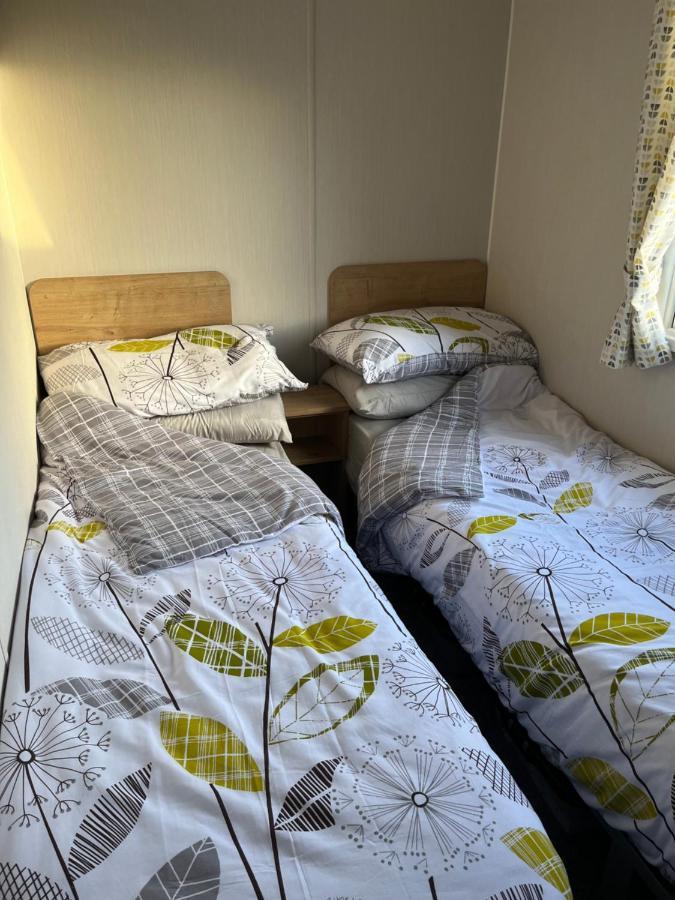 莫克姆Lorraine'S Caravan Holiday别墅 外观 照片